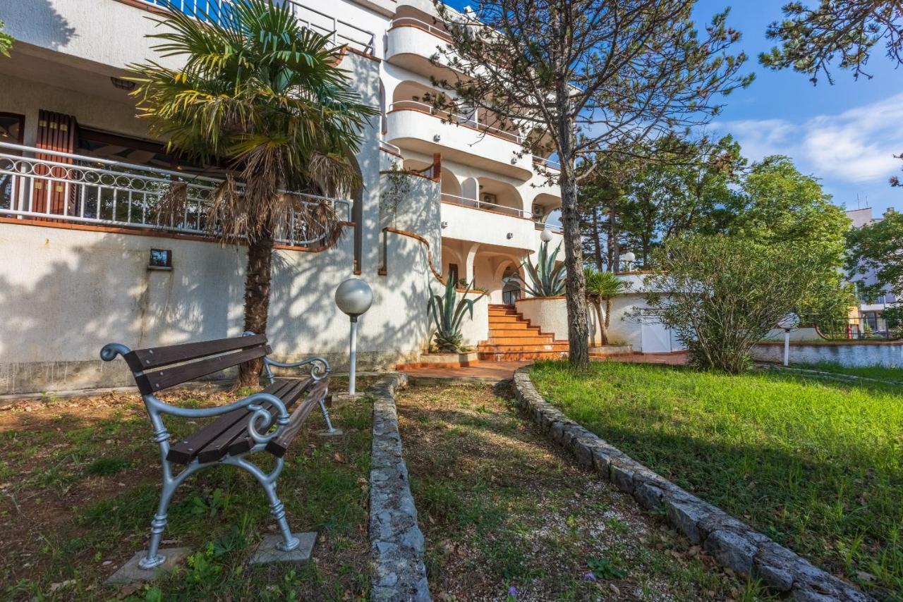 Guest House Agava Цриквениця Екстер'єр фото
